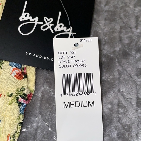 NWT By & By Size Medium 3 Tier Ruffle Short Sleeve Floral Print Dress. - Picture 7 of 12